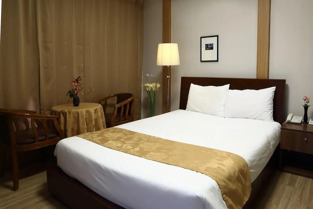 The Hotel Yeongjong Incheon Airport contacts
